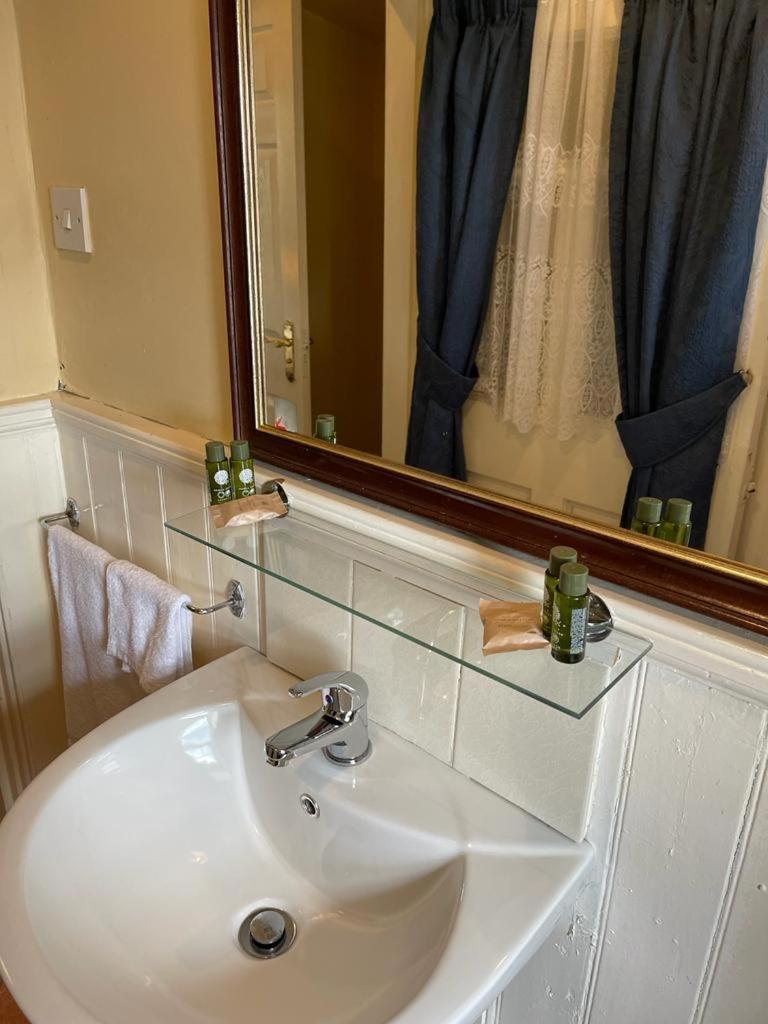 Charlemont House 4* Moy