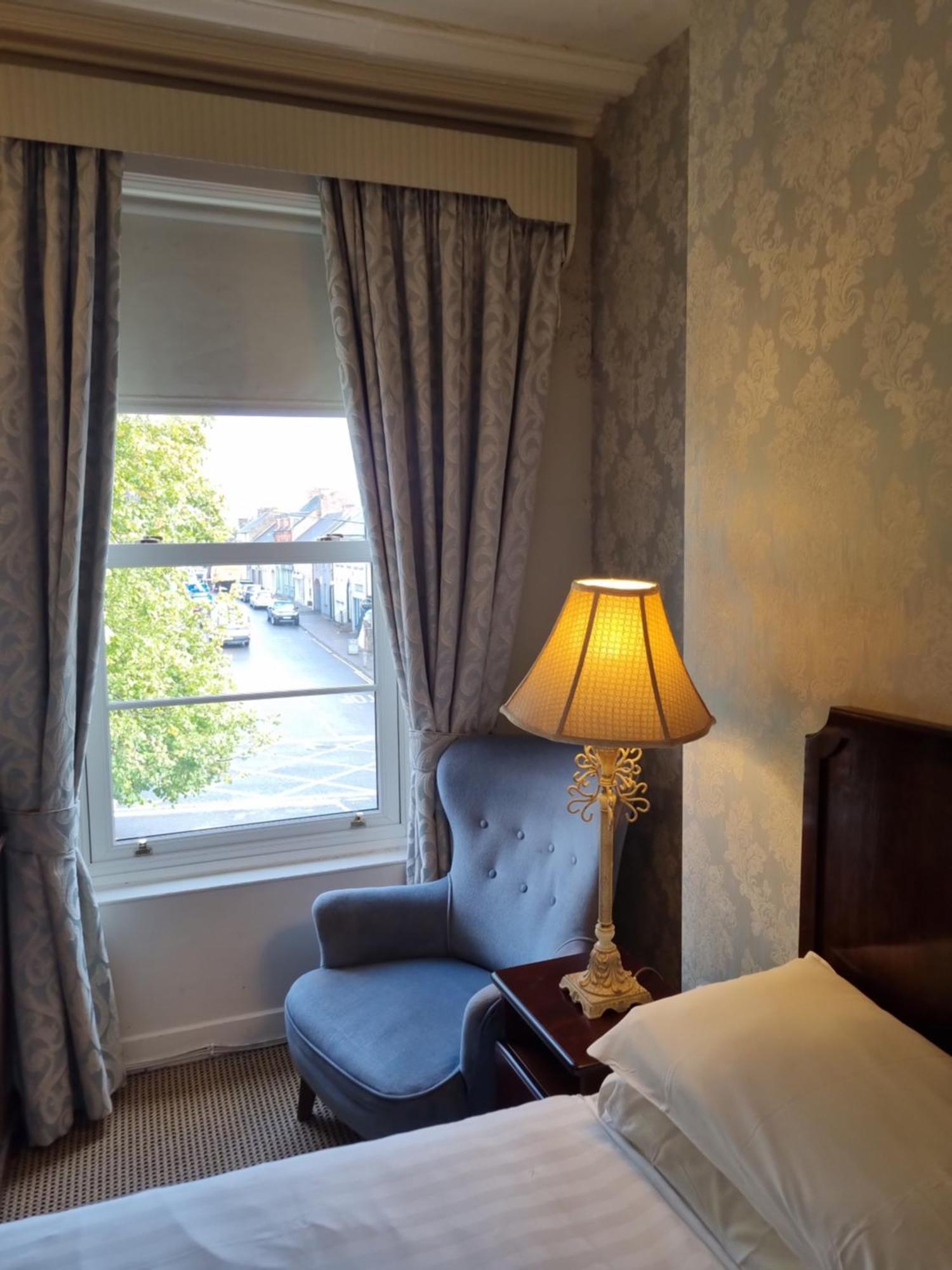 Charlemont House Bed & Breakfast