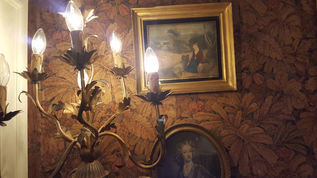 Bed & Breakfast Charlemont House
