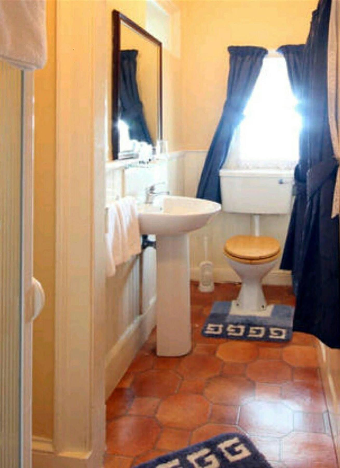 Charlemont House 4* Moy