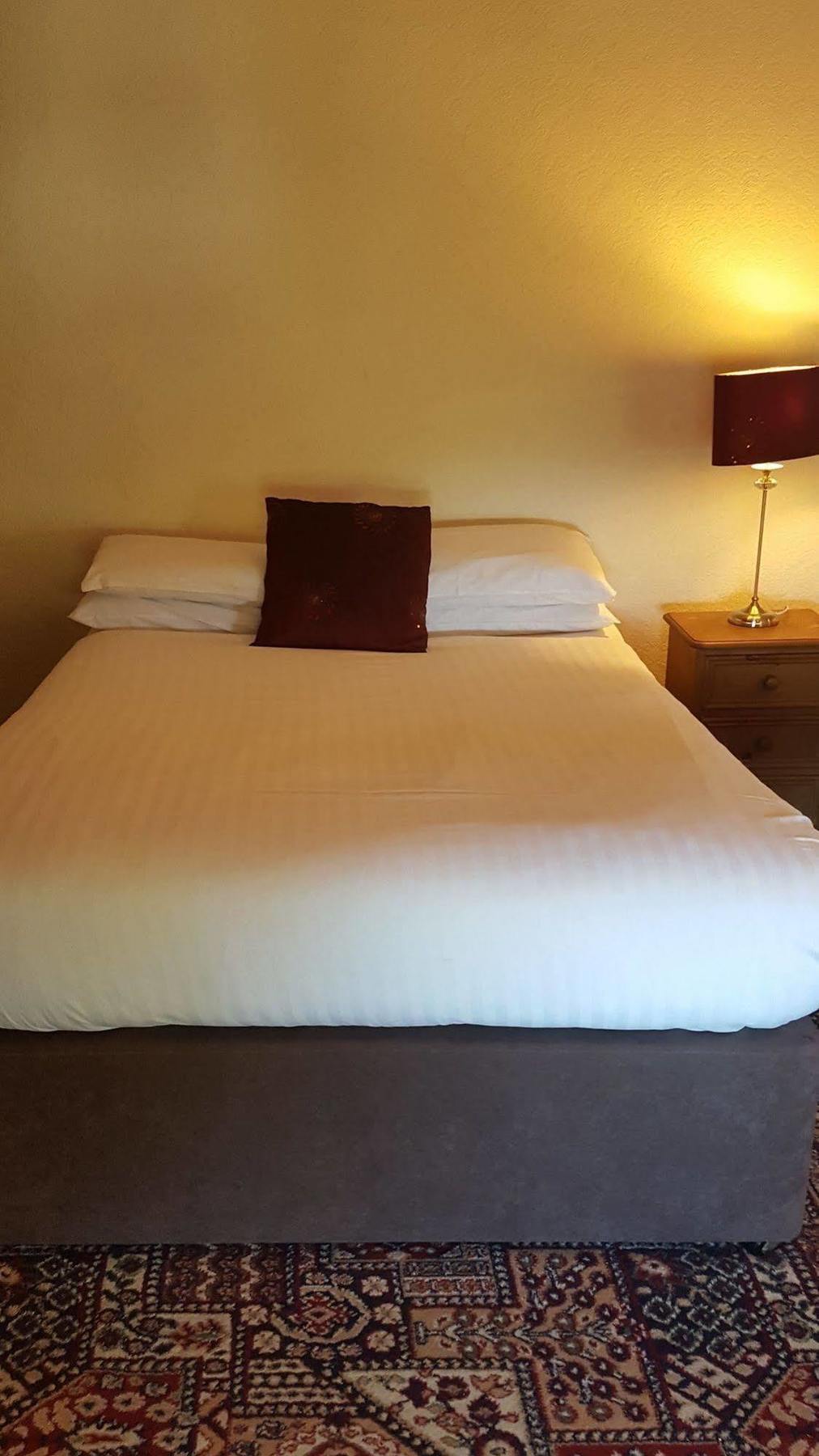 Charlemont House Bed & Breakfast
